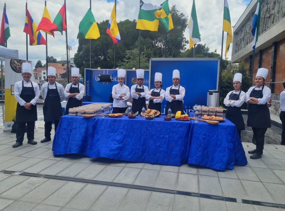 DÍA DE LA GASTRONOMÍA, PRODUCTOS Y ALIMENTOS SALUDABLES