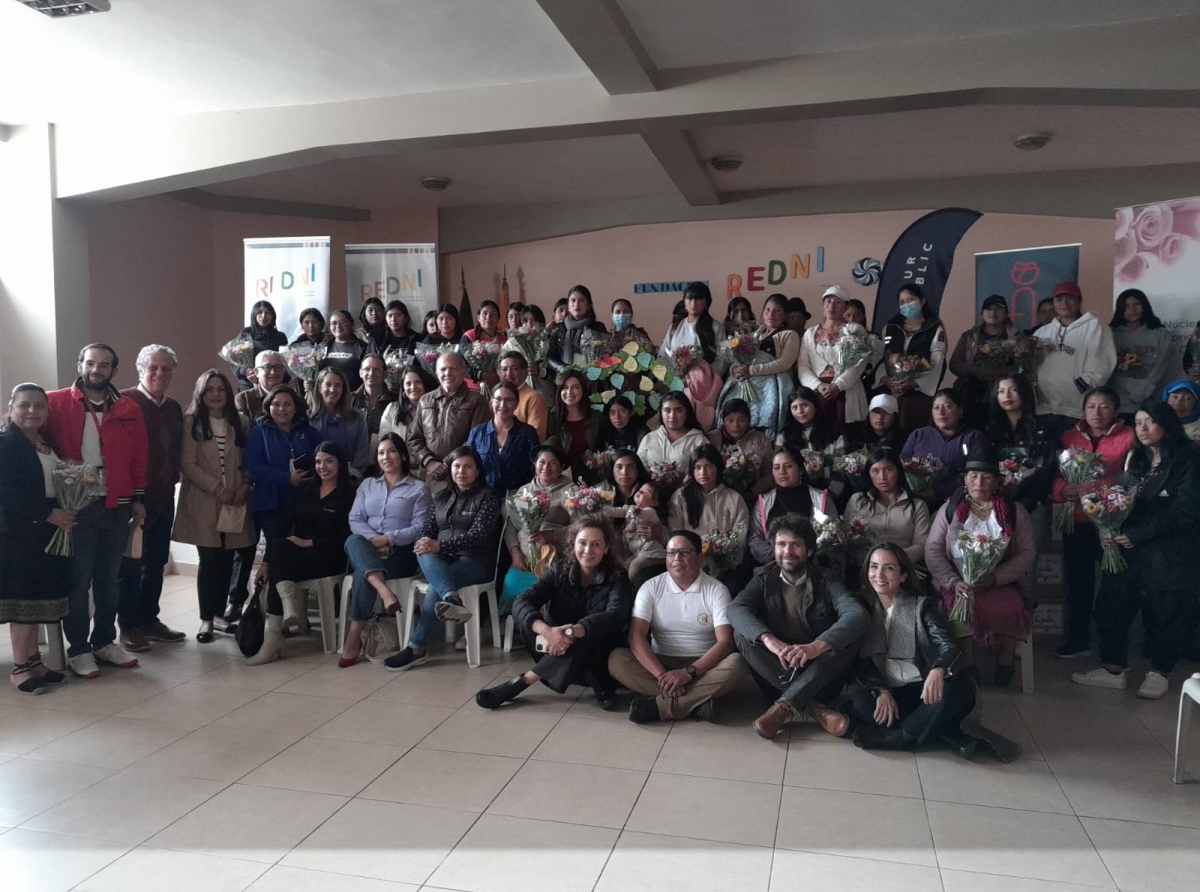 APOYO A MADRES DE CAYAMBE EN LA PREVENCIÓN DE LA DESNUTRICIÓN INFANTIL